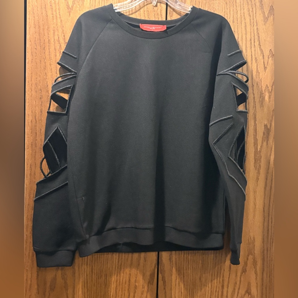 Akira Chicago Red Label  L Black Cutout long sleeve shirt